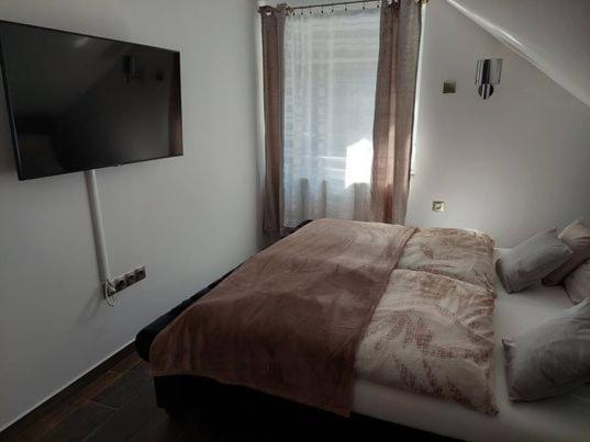 Dr Becsey Luxury Apartman Bekescsaba Eksteriør billede
